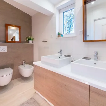 Villa Countryhouse P&d Grohote